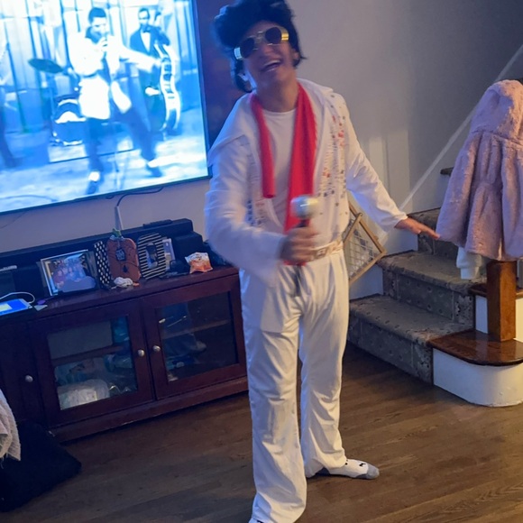 Elvis Costume - Picture 4 of 5